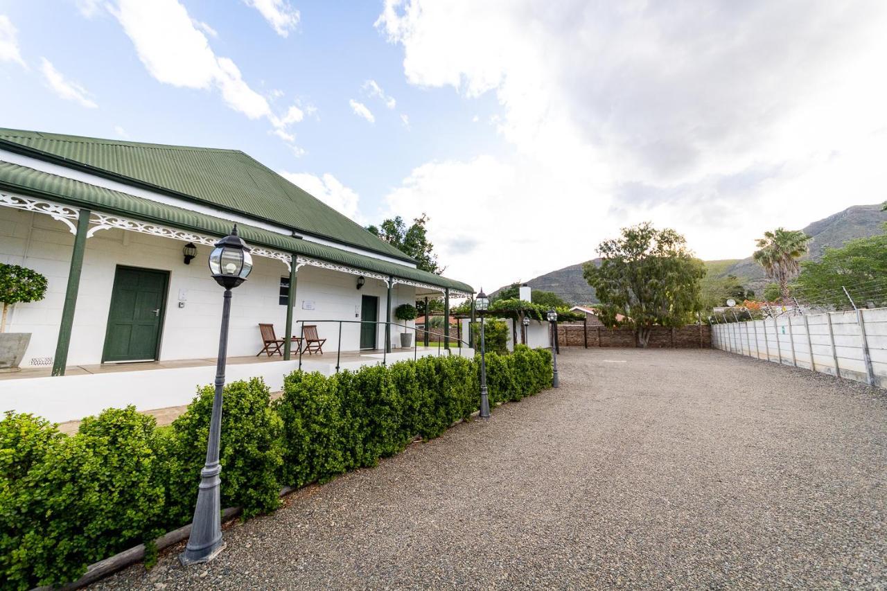Victorian Square Guesthouse Graaff Reinet Exterior photo